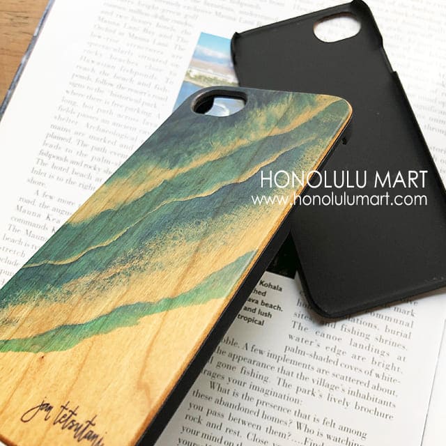 ハワイの波柄の木製iPhoneケース8