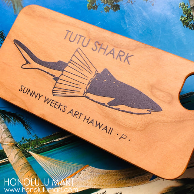 サメの絵柄のハワイアンiPhoneケース（Sunny Weeks Art）2