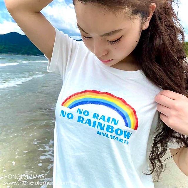 虹の絵柄のハワイアンTシャツ7