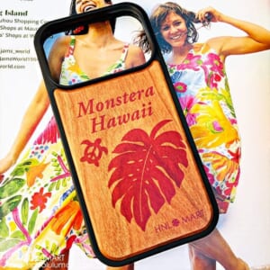 モンステラ柄木製iPhoneケース1