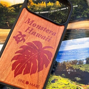 モンステラ柄木製iPhoneケース2